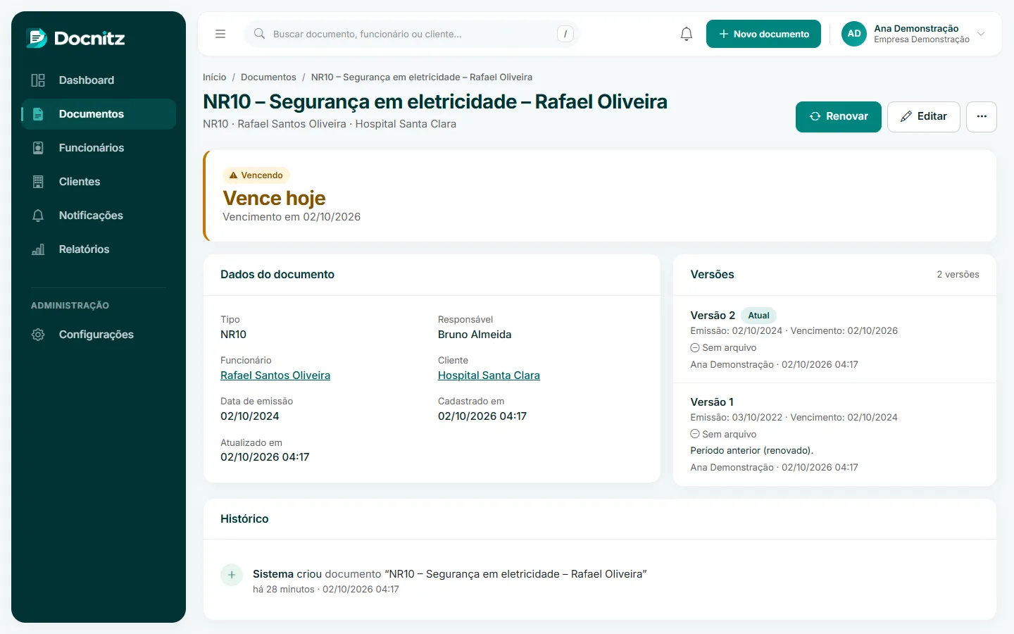 Documento NR10 de um funcionário: situação “Vence hoje”, dados do documento e o quadro de versões com a versão atual e a anterior.